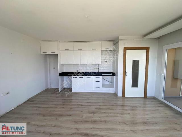 Altunç'dan Aydınlarda Satılık Az Katlı 3+1 Daire