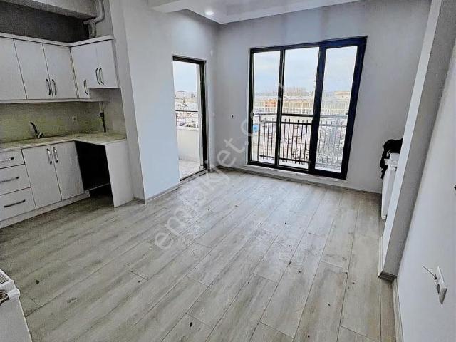 Altıkat Emlaktan Kiralık 1+1 Sıfır Daire
