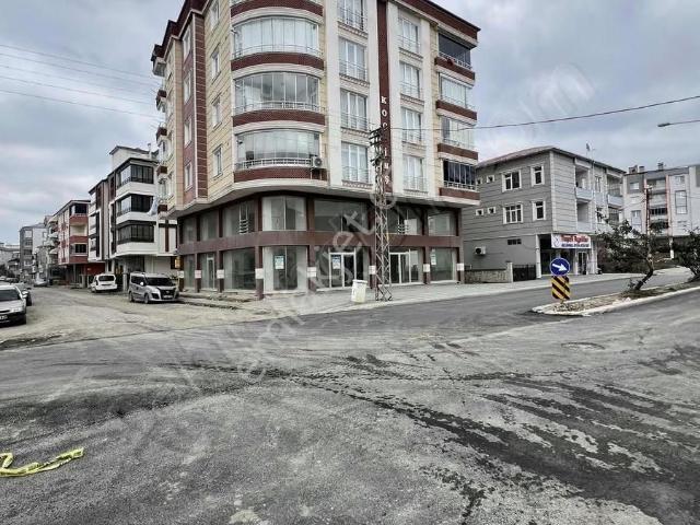 Altıkat Emlaktan Kiralık Mağaza