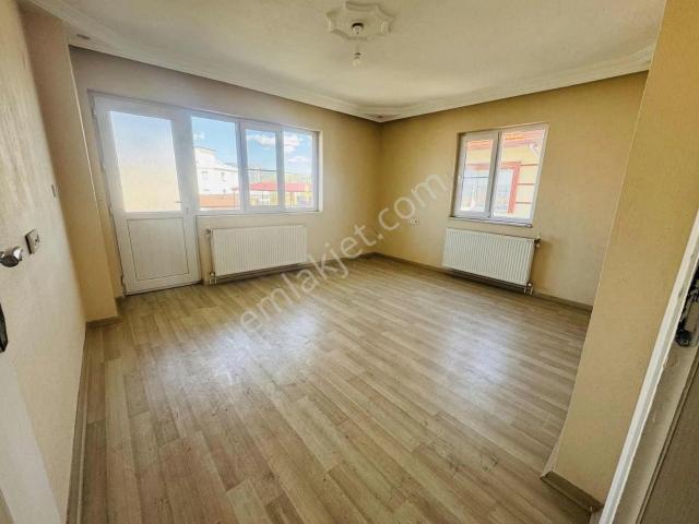Çaltılık Mevki 2+1 Aile Apartmanı Arakat 100m2 Çift Balkon