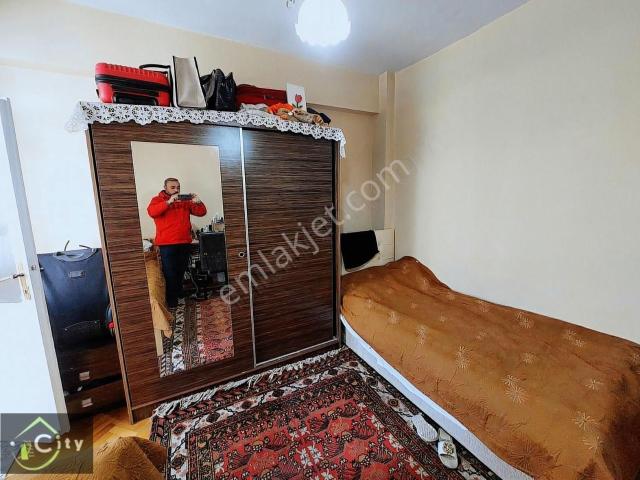 Altımermer Caddesi Cada Üstu Satılık 160 Mt 3+1 İkinci Arakat