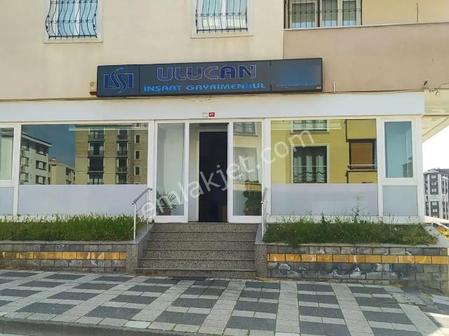 Altınşehirde Güvenlikli Sitede 3+1 140m2 Konbili Bakımlı Daire