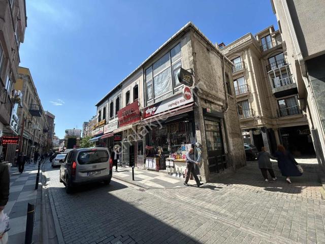 Altın Emlak Trabzon Meydan Kiralık Galarili Dükkan