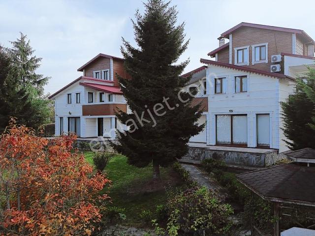 Altın Emlak Trabzon Çimenlide Satılık İki Villa