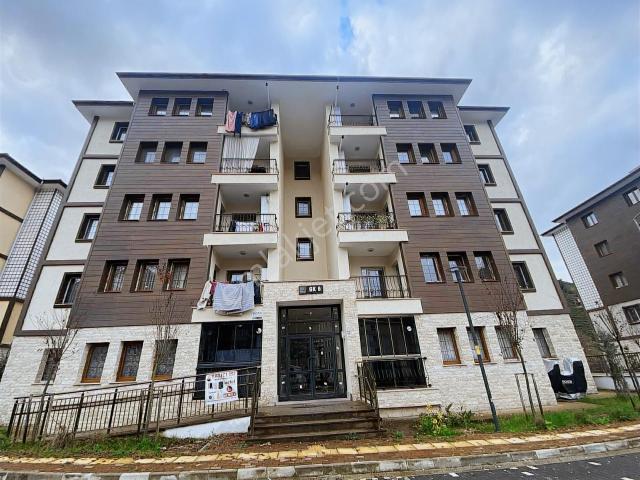Altın Emlak Rize Muradıye Toki De Satılık 2+1 Daıre