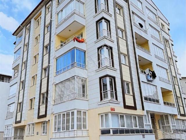 Altın Emlak Satıyor! M.akif Ersoy Mah. 3 Cepheli Geniş 3+1 Daire