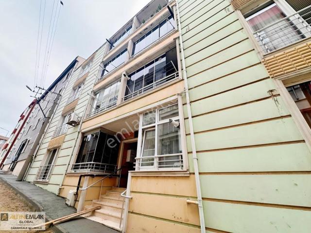 Altın Emlaktan Çarşıya Yakın Boş Kiralık Daire