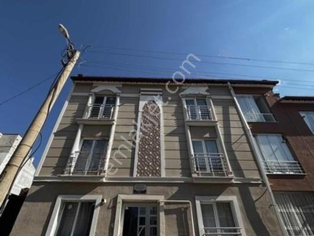 Altın Emlak'tan Çarşı Merkeze Yakın 1+1 Eşyalı Kiralık Daire