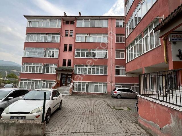 Altın Emlaktan Satılık Kılavuzlar Cihan Sitesinde 3+1 Daire