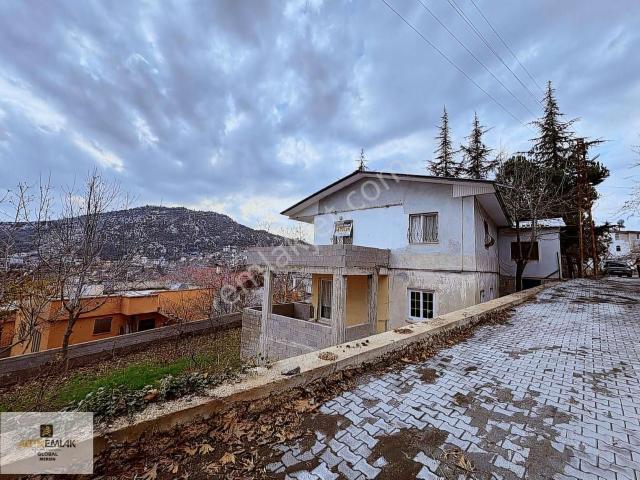 Altın Emlak'tn Gözne Merkezde 2 Katlı Yayla Evi