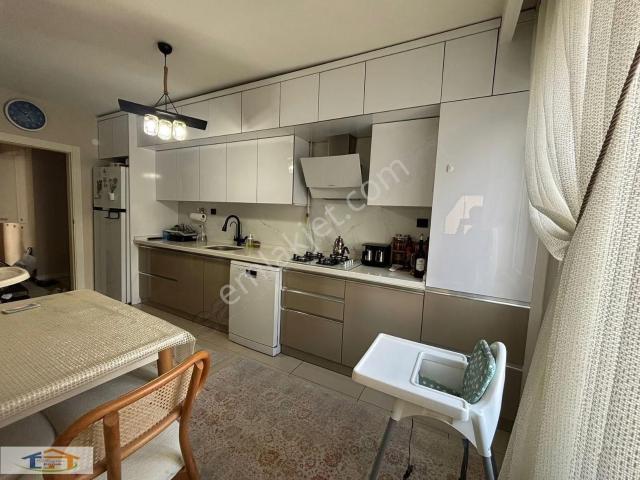 Altın Oranda Ara Kat İçi Yapılı Kapalı Garajlı 150 M2 3+1