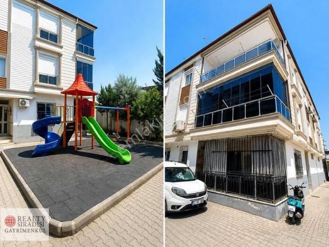 Altınovada Site İçerisinde Güney Cepheli Kapalı Mutfaklı 2+1