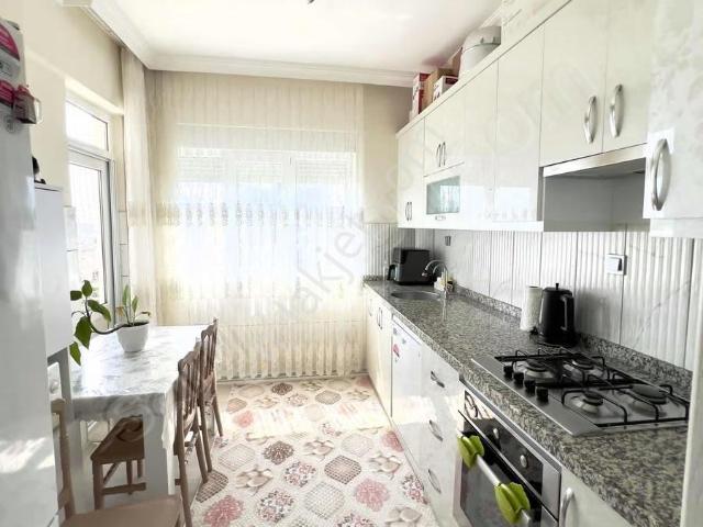 Altınovada Yatırımlık 3+1 Daire