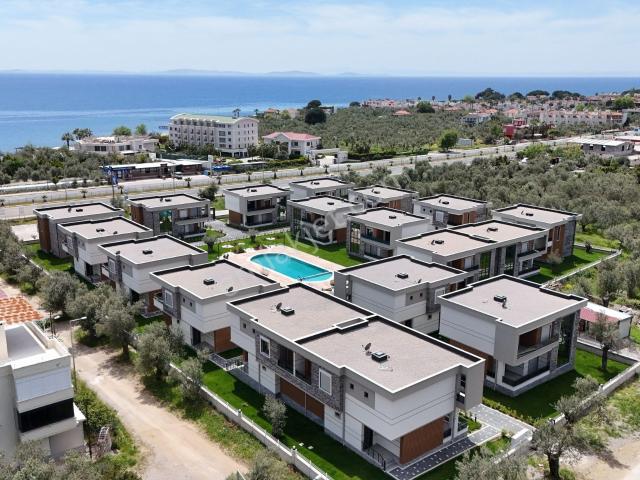 Altınoluk Ta Göz Alıcı Mimari İle Doğa Harikası Eşsiz 4+1 Villa