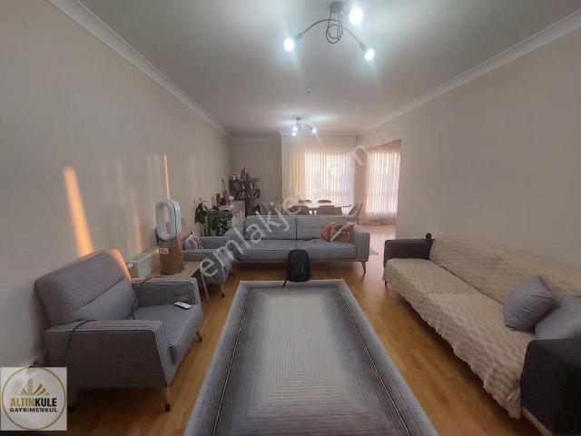 Altınkule'den Güneypark 1 Sitesi Eşyalı Yüksek Kat Satılık 3+1