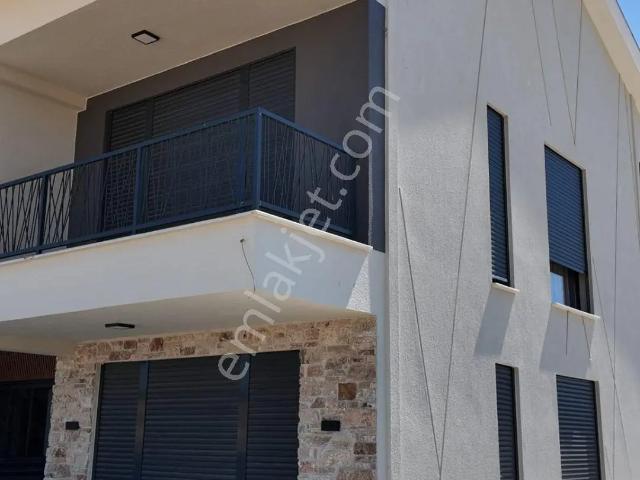 Altınkum'da Full Eşyalı Akıllı Sistem Havuzlu Sıfır Ultra Lüx Villa