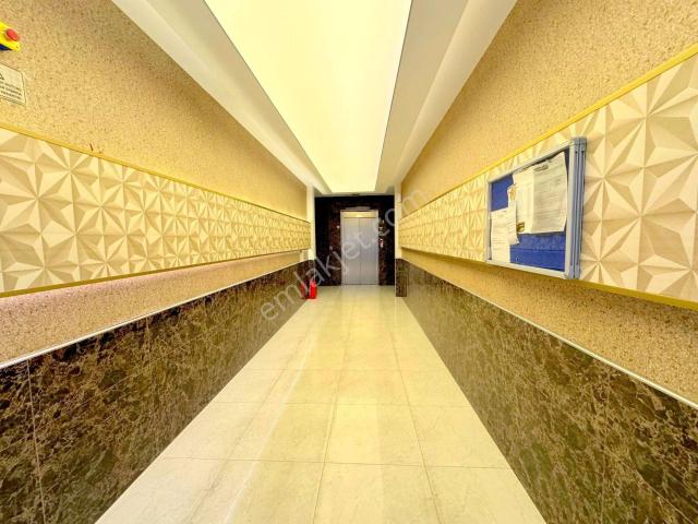 ▇altınkum'da Yüzme Havuzlu Güvenlikli Kapalı Otoparklı 1+1 Daire