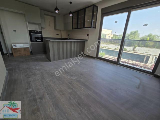 Altınkale'de Kiralık Havuzlu Yüksek Giriş 1+1 Daire