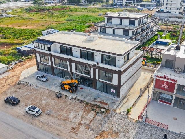 Altıntaş 'ın En Değerli Cad. 40 Lık Yolda 264 M2 Kiralık Dükkan