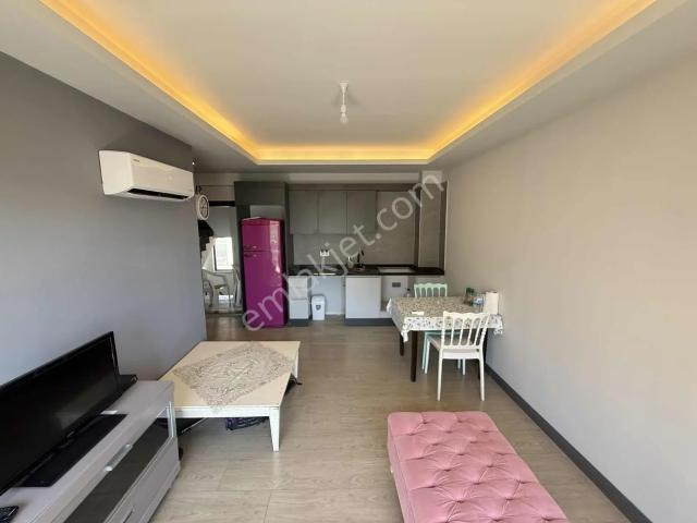 Altıntaş'ta Cadde'ye Yakın Kısmi Eşyalı 1 + 1 Daire