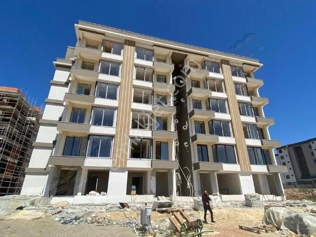 Altıntaş'ta 1+1 Site İçerisinde Satılık Daire
