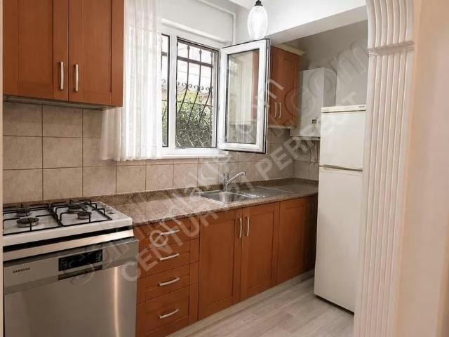 Altıntepe Kılavuzçayırı, Bakımlı, Boş Satılık 2+1 Bahçe Katı