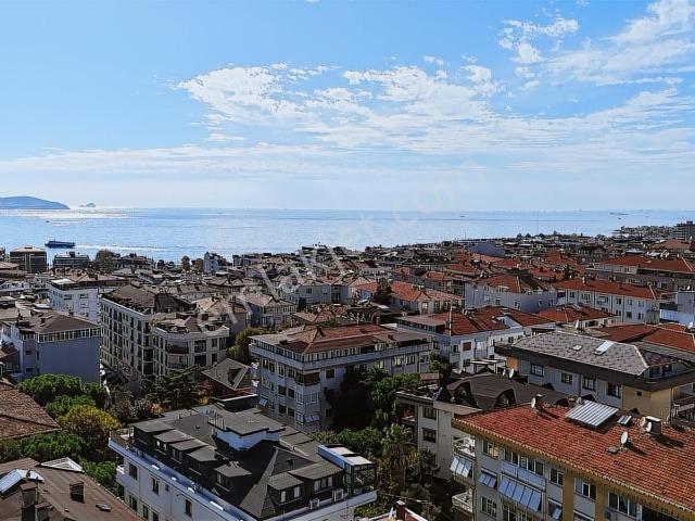 Altıntepe Menekşe Sokakta Merkezi Konumda 135 M² Net 4+1 Daire