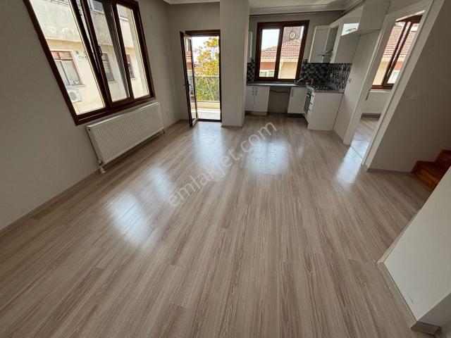 Altıntepede Genç Ve Bakımlı Binada 3+2 Dubleks