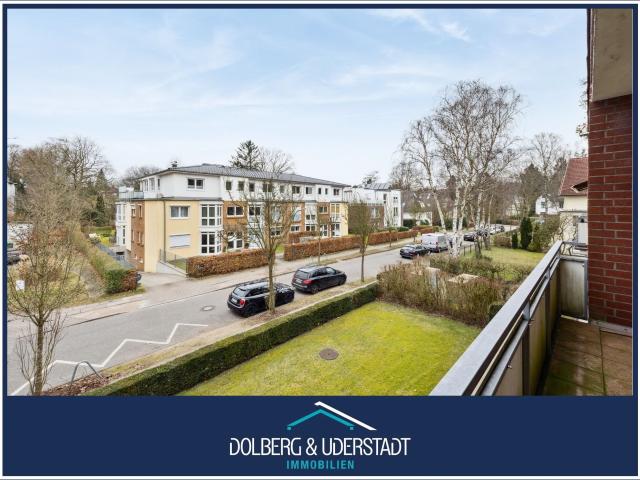 Alt Rahlstedt mitten im Villengebiet: Attraktive 2 Zimmer Wohnung mit Balkon und Garage