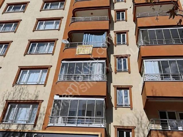 Altıyol Kavşagı Yakını Arakat 3+1
