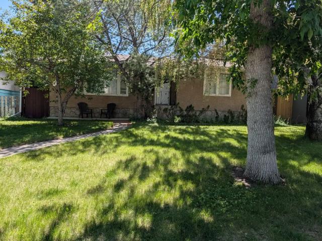 Altadore Beautiful 2 Bedroom Main floor