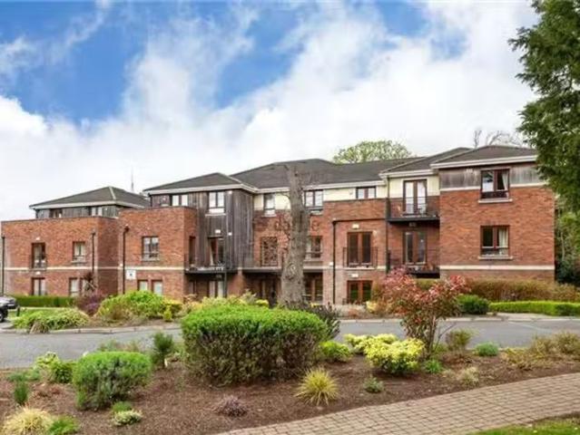 Altamont Hall, Dundrum, Dublin 14 is for rent