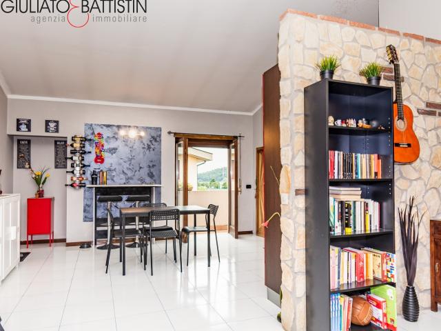 ALTAVILLA VICENTINA in contesto ben abitato, APPARTAMENTO BICAMERE in stile Loft