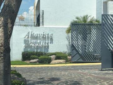 ALTAVISTA BOSQUES CASA MUY AMPLIA EN VENTA