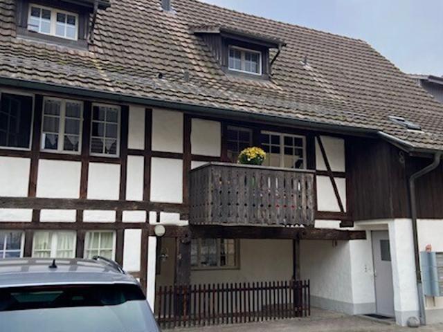 Altbauwohnung mit Charme naturnah