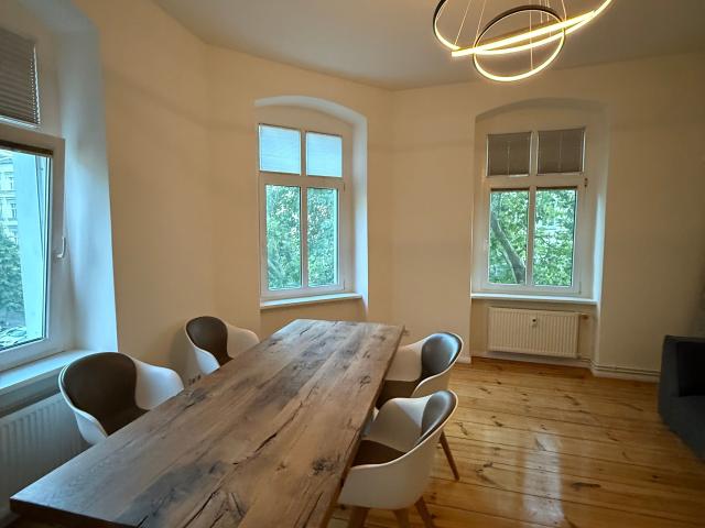 Altbau Charm Meets Design Near Zionskirchplatz