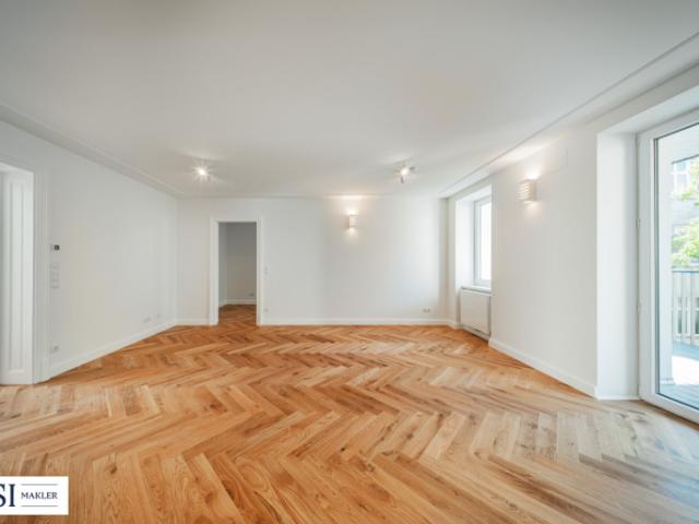 Altbau Charme trifft modernen Wohnkomfort mit Balkon