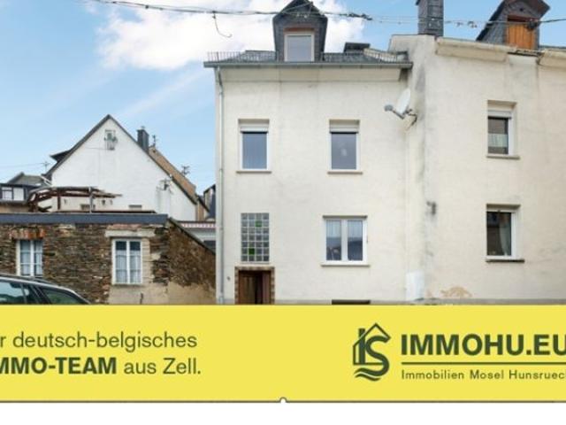 Altbau Liebhaber gesucht: Renovierungsbedürftiges Einfamilienhaus in Zell / Kaimt