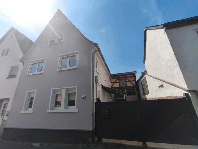 Altbau mit Charme – 5 Zimmer, 130 m², Scheune & Hof