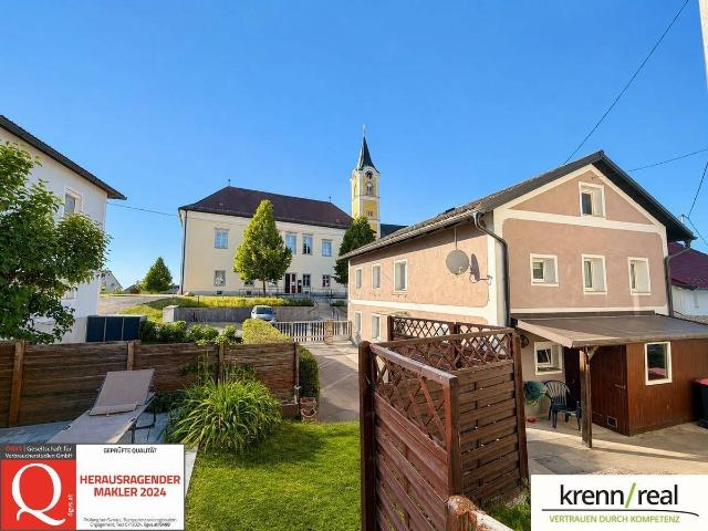 Altbau mit Charme: Wohnhaus mit Garten in attraktiver Stadtlage