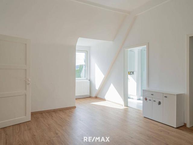 Altbau mit Stil – Großzügige Raumhöhen Wohnen in Frauental