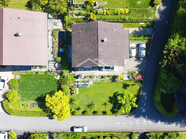 Altbau mit 636 m² Land Ihre Verwirklichung am Thunersee
