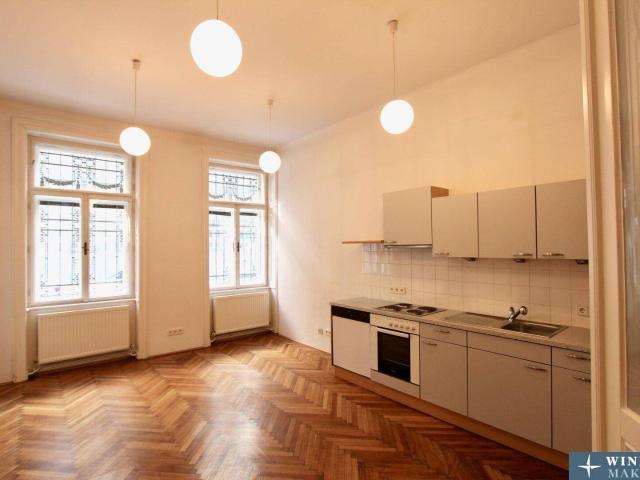 Altbau nächst Burggasse! Westseitige 2,5 Zimmer Wohnung im Hochparterre