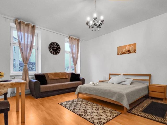 Altbau Wohnung mit Charme und Balkon nähe Brigittenauer Bad