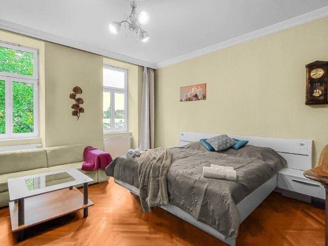 Altbau Wohnung mit Charme und Balkon nähe Brigittenauer Bad