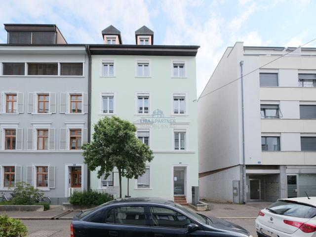 Altbau trifft Moderne – Totalsanierte Maisonette mit elegantem Flair