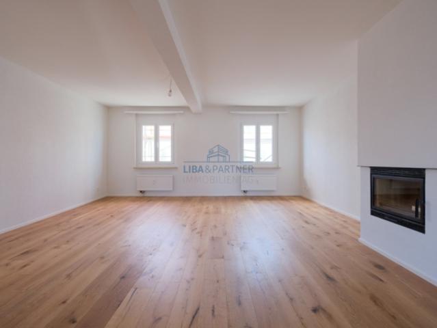 Altbau trifft Moderne Totalsanierte Maisonette mit elegantem Flair
