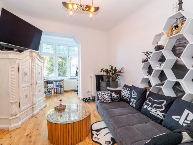 Altbaufeeling pur! Ihr neues Büro in zentraler Lage! Ggf. auch Umnutzbar als Wohnung!