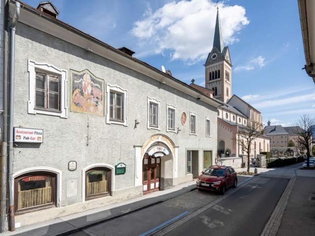 Altehrwürdiges Stadthaus mit Grundstück im Herzen von Radstadt