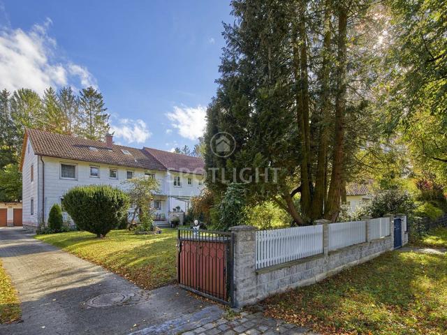Älteres Haus auf großem Grundstück in Top Lage nahe Isar